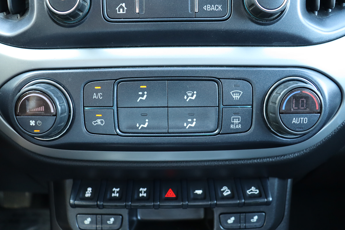 Used 2021 Chevrolet Colorado ZR2 AWD/4WD image 28