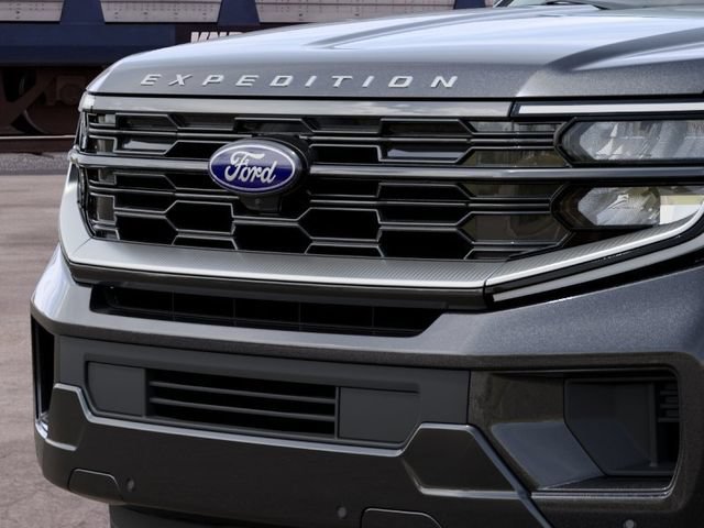 New 2027 Ford Expedition Platinum w/ Driver's Package AWD/4WD image 17