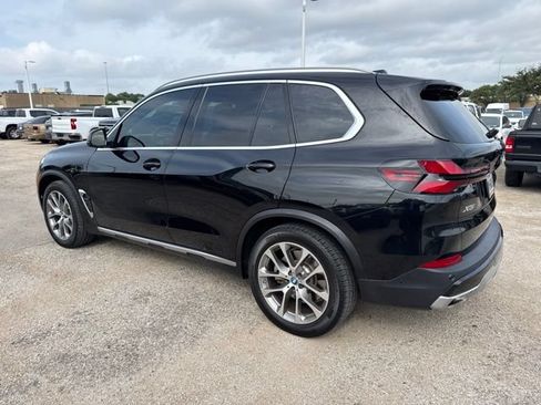 Used 2024 BMW X5 xDrive50e w/ Parking Assistance Package AWD/4WD image 3