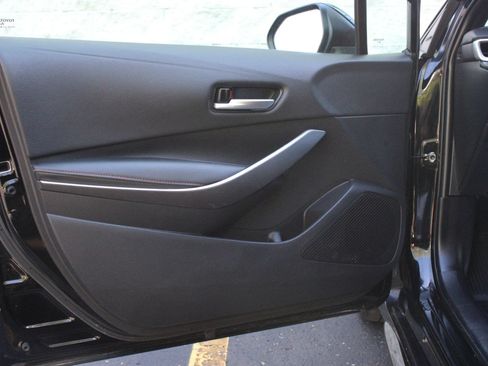 Used 2024 Toyota Corolla SE FWD image 12