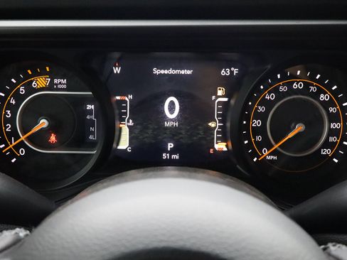 New 2025 Jeep Wrangler Unlimited Rubicon w/ Technology Group image 42