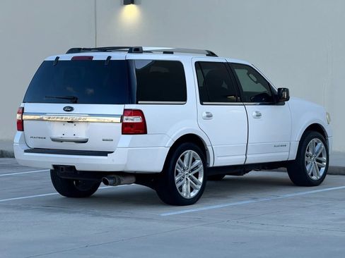 Used 2017 Ford Expedition Platinum RWD image 7