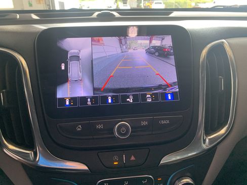 Used 2024 Chevrolet Equinox LT FWD image 21