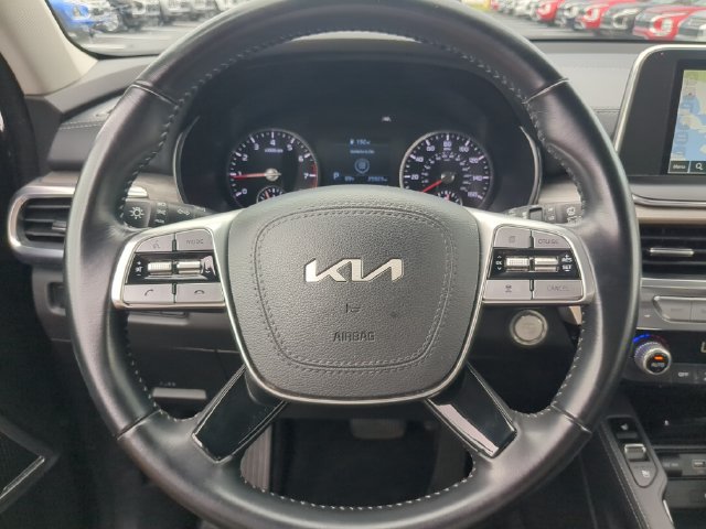 Used 2022 Kia Telluride EX w/ EX Premium Package FWD image 32