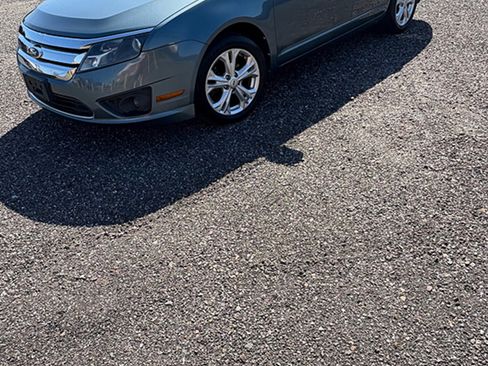 Used 2012 Ford Fusion SE image 4