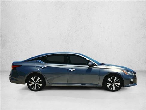 Used 2020 Nissan Altima 2.5 SL FWD image 4