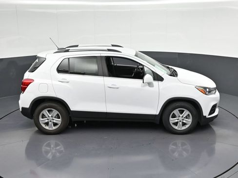 Used 2019 Chevrolet Trax LT FWD image 19