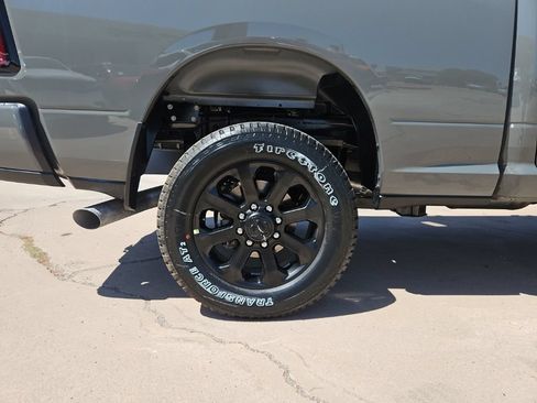 New 2026 RAM 2500 Big Horn AWD/4WD image 9