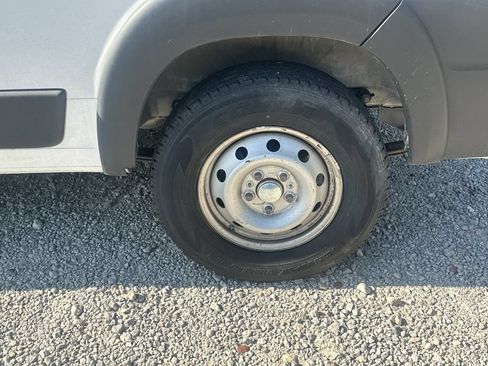 Used 2024 RAM ProMaster 2500 FWD image 18