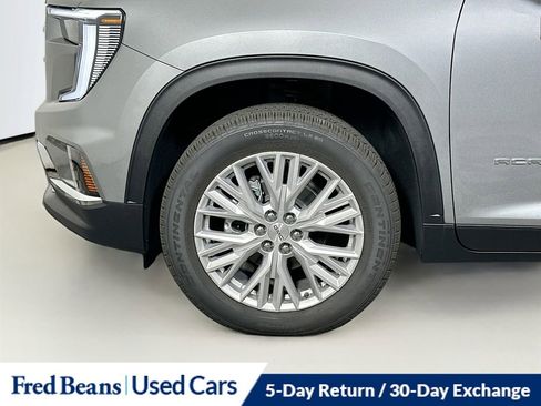 Used 2025 GMC Acadia Elevation w/ Elevation Premium Package AWD/4WD image 22