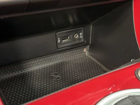 Used 2018 Volkswagen Beetle 2.0T S FWD image 23