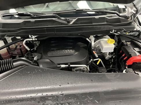 Used 2024 RAM 2500 Tradesman w/ Chrome Appearance Group image 38