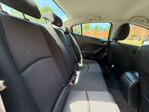 Used 2016 MAZDA MAZDA3 i Sport image 13