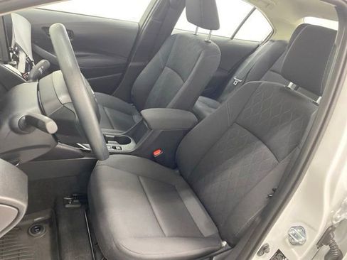 Used 2026 Toyota Corolla LE FWD image 12