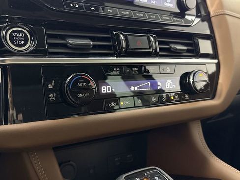 Used 2023 Nissan Pathfinder Platinum w/ Cargo Package image 16