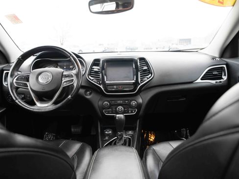 Used 2019 Jeep Cherokee Limited image 20