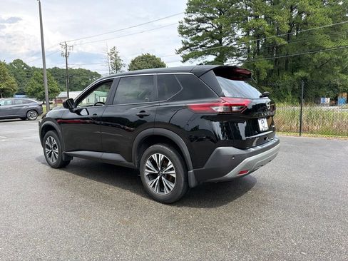 Used 2023 Nissan Rogue SV AWD/4WD image 7