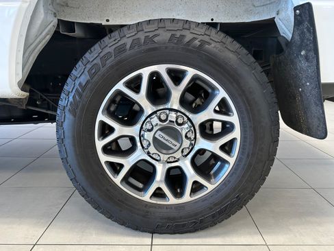 Used 2020 Ford F250 Lariat w/ Lariat Value Package AWD/4WD image 8