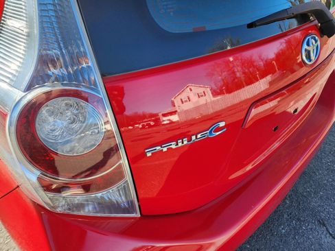 Used 2013 Toyota Prius C Two image 13