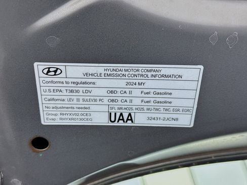 Used 2024 Hyundai Elantra SEL FWD image 20