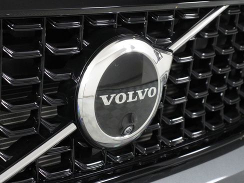 Certified 2026 Volvo XC40 B5 Ultra w/ Climate Package AWD/4WD image 27