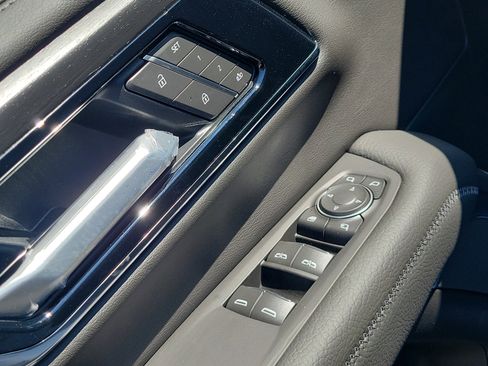 New 2026 GMC Yukon XL Denali AWD/4WD image 18