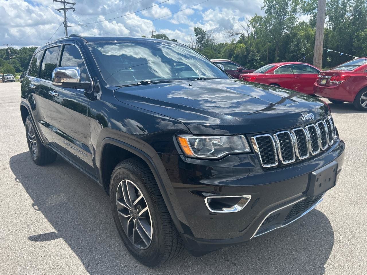 Used 2019 Jeep Grand Cherokee Limited AWD/4WD image 3