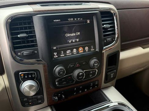 Used 2017 RAM 1500 Laramie w/ Convenience Group AWD/4WD image 30