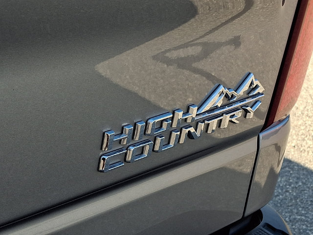 Used 2026 Chevrolet Silverado 1500 High Country w/ High Country Premium Package AWD/4WD image 30