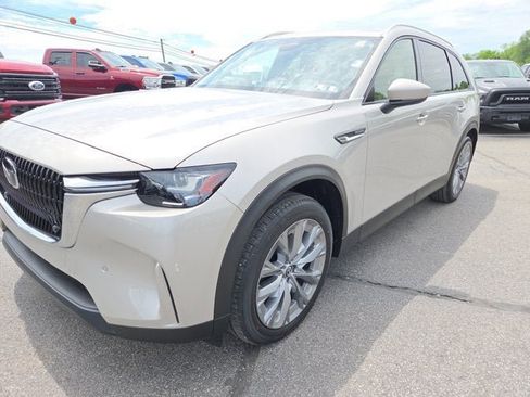 Used 2026 MAZDA CX-90 3.3 Turbo w/ Preferred Package AWD/4WD image 2