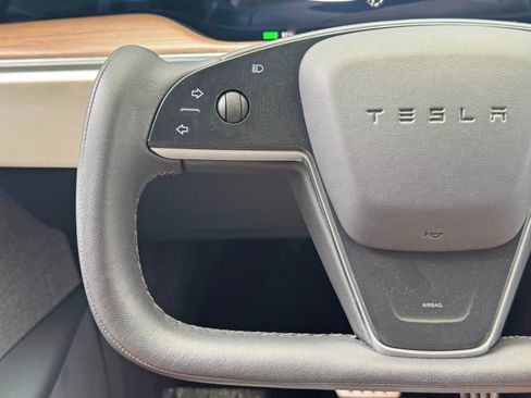 Used 2022 Tesla Model X AWD/4WD image 19