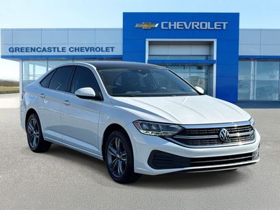 Used 2024 Volkswagen Jetta SE w/ Panoramic Sunroof Package