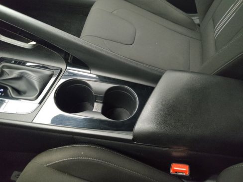 Used 2023 Hyundai Elantra SEL w/ Convenience Package FWD image 26