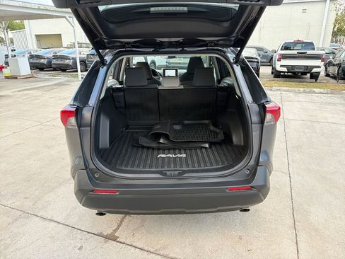 Used 2025 Toyota RAV4 XLE w/ Convenience Package image 32