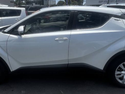 Used 2019 Toyota C-HR LE FWD image 7