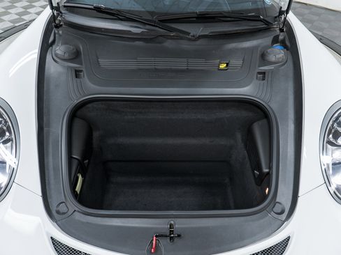 Certified 2014 Porsche 911 GT3 image 12