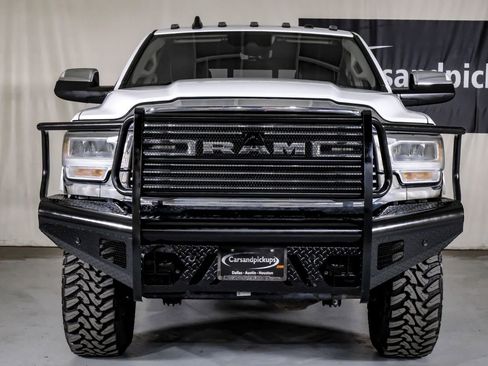 Used 2022 RAM 2500 Laramie w/ Safety Group B image 3