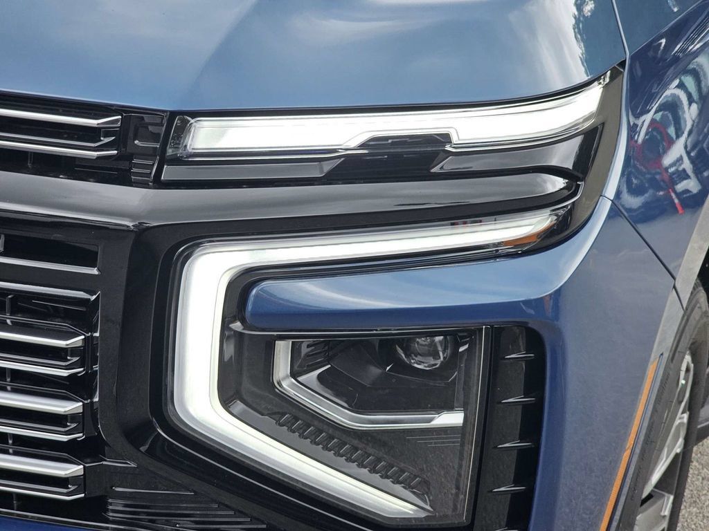 New 2026 Chevrolet Tahoe High Country w/ Sun And Tow Package RWD image 11