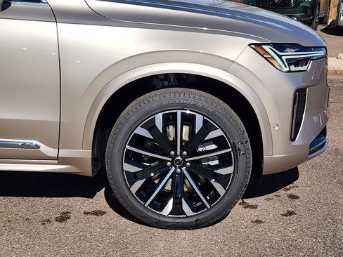 New 2026 Volvo XC90 T8 Plus w/ Protection Package Premier image 28