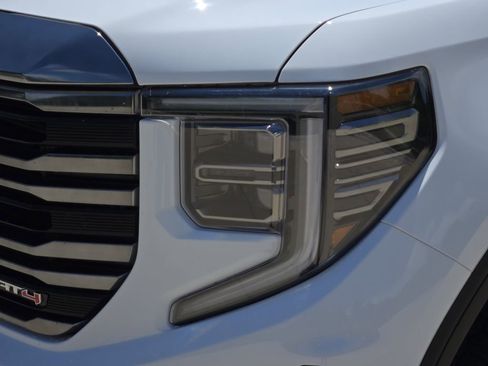 Used 2024 GMC Sierra 1500 AT4 w/ AT4 Premium Package image 4