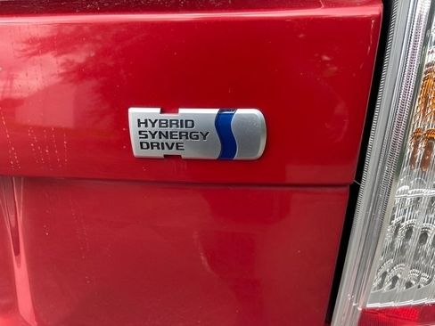 Used 2013 Toyota Prius Three w/ Solar Roof Pkg FWD image 13