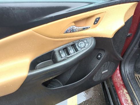 Used 2017 Chevrolet Volt Premier w/ Driver Confidence II Package FWD image 8