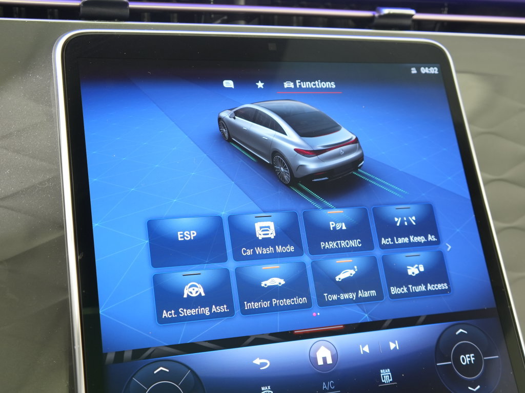 Certified 2023 Mercedes-Benz EQE 350+ 4MATIC Sedan w/ Exclusive Trim Package image 26