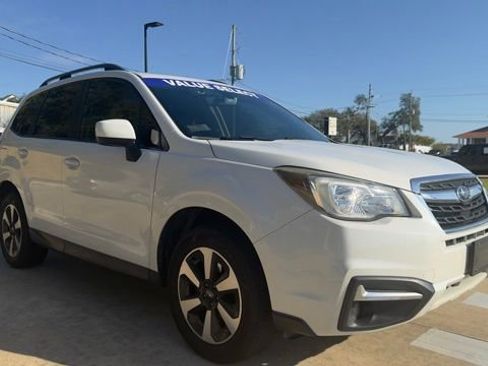 Used 2017 Subaru Forester 2.5i Premium image 8