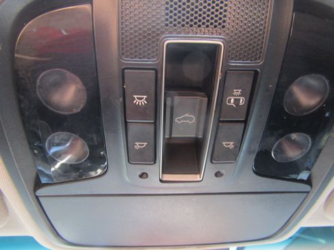 Used 2020 Kia Sorento EX FWD image 25