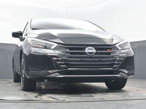 Certified 2025 Nissan Versa SR w/ Trunk Package image 22