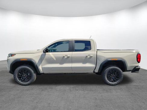 New 2026 GMC Canyon Elevation w/ Convenience Package RWD image 4