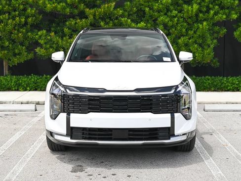 Used 2026 Kia Sportage SX FWD image 2