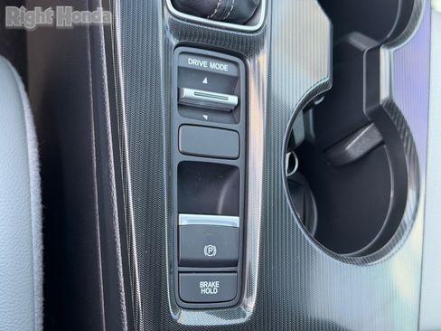 Certified 2025 Honda Civic Sport Touring image 32