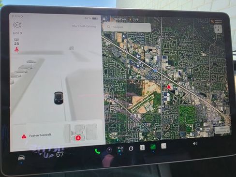 Used 2025 Tesla Model Y Long Range RWD image 57